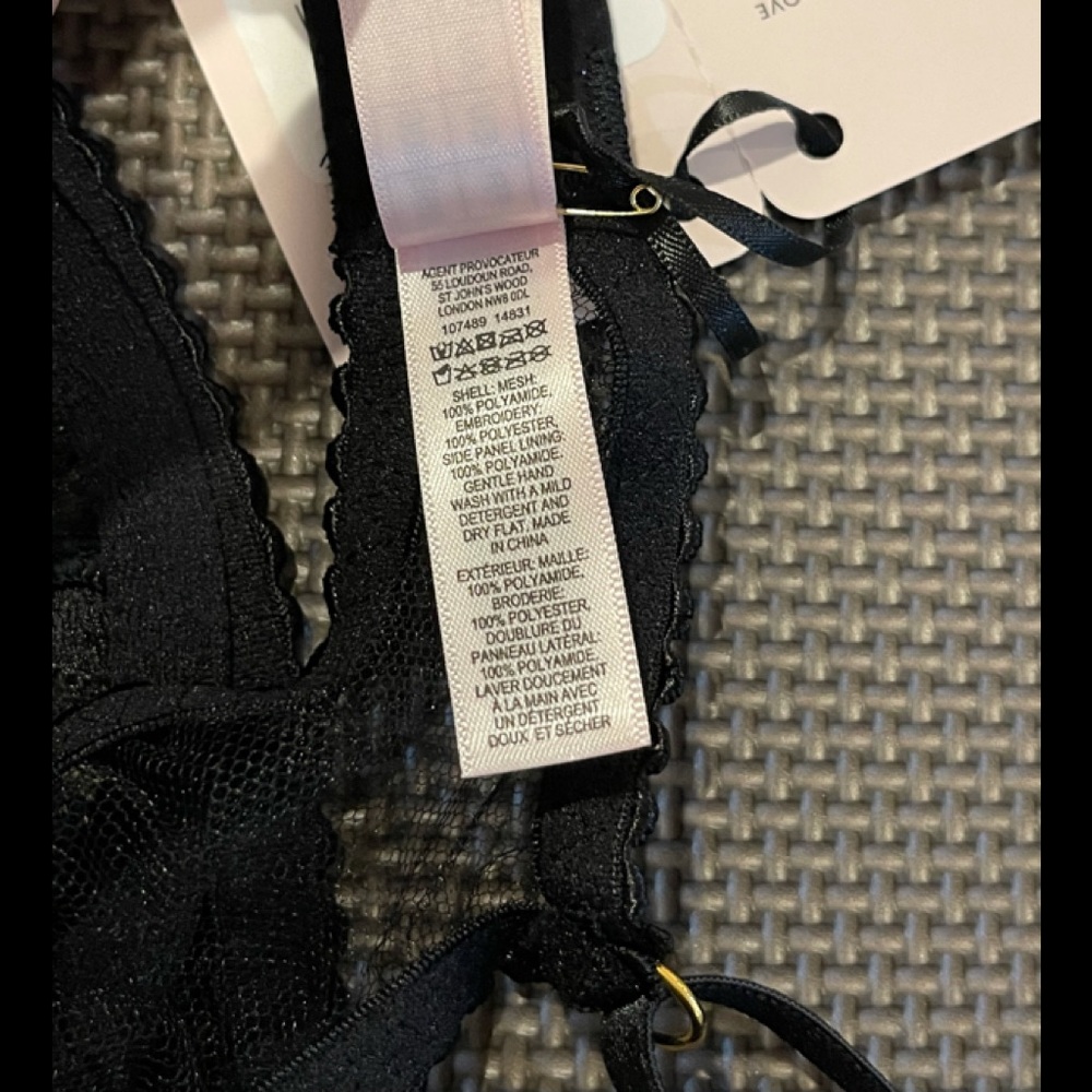 NWT Agent Provocateur Sparkle Plunge Black Bra - Picture 8 of 8